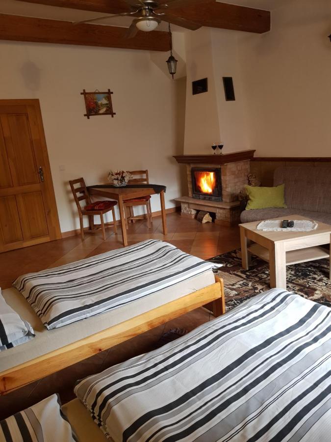 Ubytovanie Pod Hradom Sklené Teplice Exteriör bild